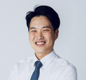 Dr. John Lee, our chiropractor in Korummbura providing chiropractic care for migraine